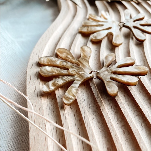 🖤 NWT Moonseed Handmade Matisse Earrings - Picture 2 of 3